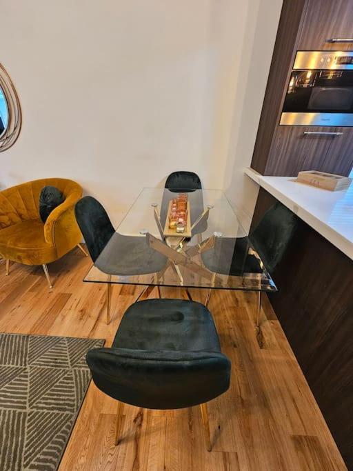 Comfortable Two Bedroom Flat Brighton Exterior foto